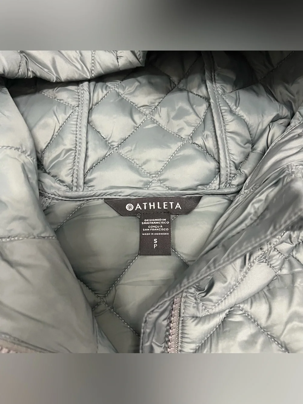 Athleta Whisper Featherless Long Insulated Hooded Puffer Parka Quilted Sz S Gray